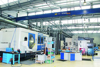 康明斯發(fā)動(dòng)機(jī)車間工具柜、工作臺(tái)使用確實(shí)規(guī)范